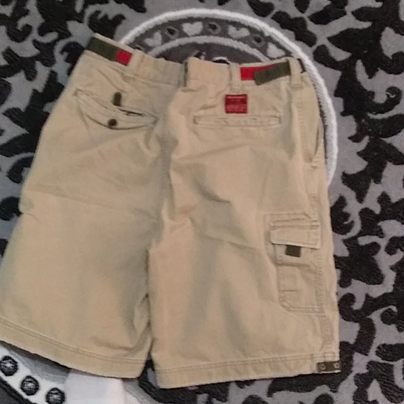 Abercrombie & Fitch shorts GUC - Picture 2 of 4